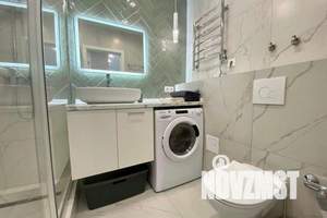 2-к квартира, посуточно, 40м2, 19/25 этаж