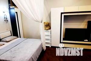 1-к квартира, посуточно, 40м2, 1/8 этаж