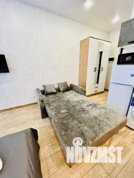 Студия квартира, посуточно, 25м2, 1/4 этаж