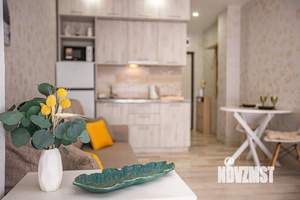 Студия квартира, посуточно, 25м2, 1/4 этаж