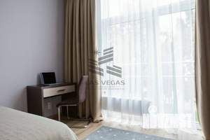 3-к квартира, на длительный срок, 146м2, 2/4 этаж