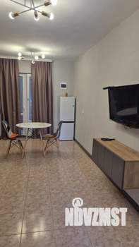 Студия квартира, посуточно, 40м2, 1/3 этаж