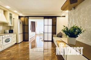 1-к квартира, посуточно, 42м2, 12/19 этаж