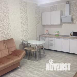 Студия квартира, посуточно, 32м2, 3/9 этаж