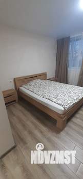 Студия квартира, посуточно, 37м2, 1/2 этаж
