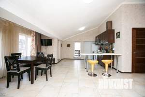 2-к квартира, посуточно, 65м2, 4/4 этаж
