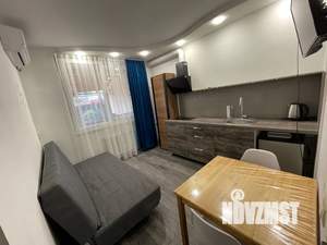 Студия квартира, посуточно, 18м2, 1/3 этаж