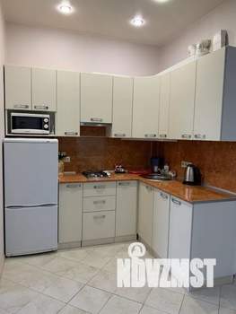 3-к квартира, посуточно, 46м2, 5/5 этаж