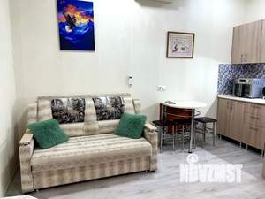 Студия квартира, посуточно, 25м2, 1/19 этаж