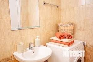 1-к квартира, посуточно, 50м2, 3/3 этаж