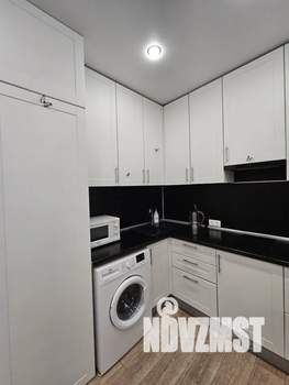 Студия квартира, посуточно, 25м2, 1/13 этаж