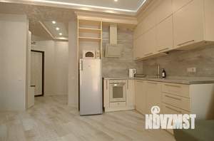 Студия квартира, посуточно, 32м2, 1/4 этаж