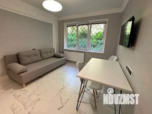Студия квартира, посуточно, 20м2, 1/5 этаж