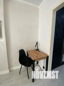 Студия квартира, посуточно, 30м2, 1/3 этаж