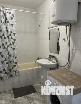 1-к квартира, посуточно, 40м2, 8/10 этаж