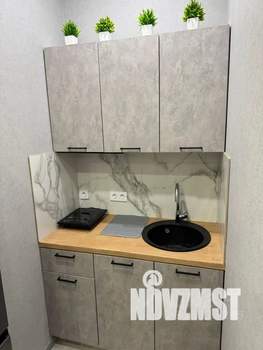 Студия квартира, посуточно, 25м2, 1/4 этаж