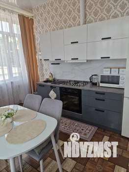 2-к квартира, посуточно, 52м2, 3/3 этаж