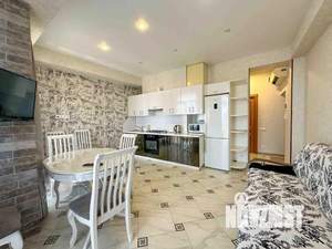 2-к квартира, посуточно, 50м2, 1/1 этаж