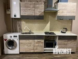 2-к квартира, посуточно, 40м2, 3/3 этаж