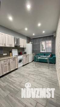 1-к квартира, посуточно, 55м2, 1/2 этаж