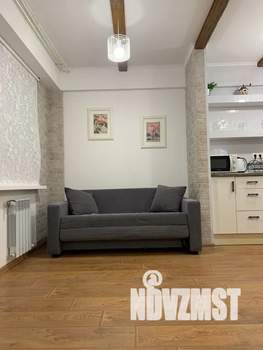 Студия квартира, посуточно, 35м2, 8/10 этаж
