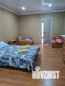 1-к квартира, посуточно, 38м2, 4/5 этаж