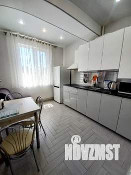 1-к квартира, посуточно, 32м2, 6/12 этаж