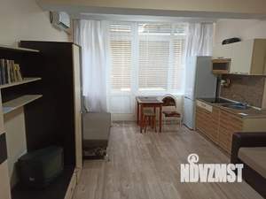 Студия квартира, посуточно, 25м2, 1/4 этаж