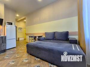 1-к квартира, посуточно, 35м2, 2/7 этаж