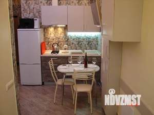 1-к квартира, посуточно, 32м2, 3/3 этаж