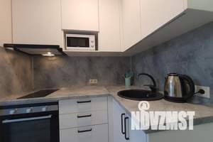 2-к квартира, посуточно, 38м2, 7/20 этаж