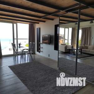 1-к квартира, посуточно, 65м2, 2/2 этаж