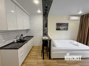 Студия квартира, посуточно, 20м2, 1/3 этаж