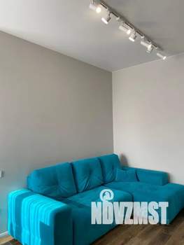 Студия квартира, посуточно, 44м2, 1/12 этаж