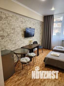 Студия квартира, посуточно, 33м2, 1/4 этаж
