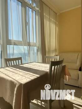 Студия квартира, посуточно, 38м2, 24/25 этаж