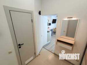 Студия квартира, посуточно, 25м2, 1/18 этаж