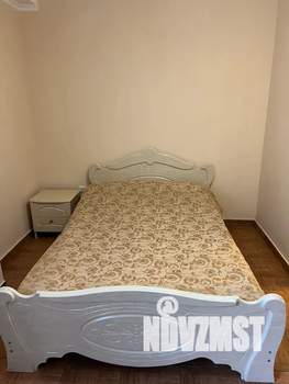 Студия квартира, посуточно, 25м2, 1/3 этаж