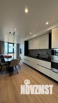 1-к квартира, посуточно, 57м2, 1/1 этаж
