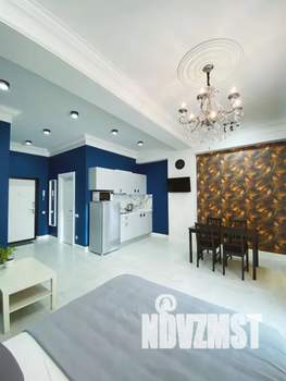 Студия квартира, посуточно, 35м2, 6/12 этаж