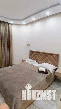 1-к квартира, посуточно, 38м2, 7/18 этаж