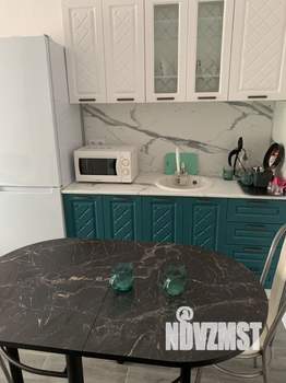 Студия квартира, посуточно, 35м2, 2/8 этаж