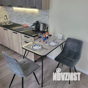 Студия квартира, посуточно, 28м2, 7/12 этаж