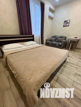 Студия квартира, посуточно, 28м2, 1/8 этаж