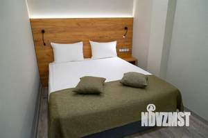 1-к квартира, посуточно, 40м2, 1/7 этаж