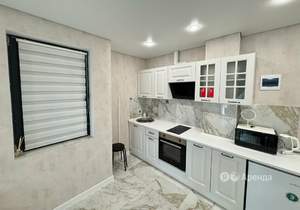 Студия квартира, на длительный срок, 40м2, 1/8 этаж