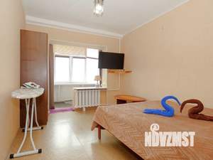 2-к квартира, посуточно, 60м2, 8/12 этаж