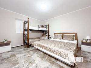 2-к квартира, посуточно, 60м2, 1/1 этаж