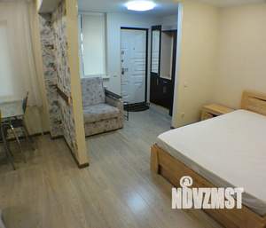 Студия квартира, посуточно, 27м2, 1/5 этаж