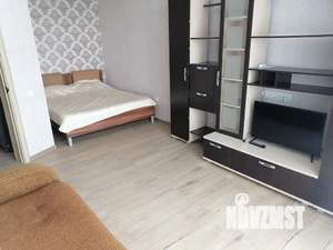 1-к квартира, посуточно, 38м2, 13/25 этаж